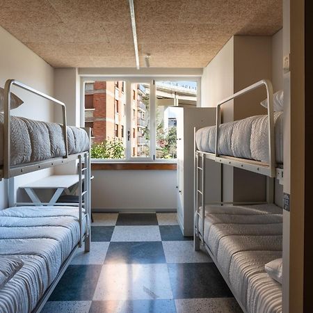 Lamia Bbk Women Hostel-Solo Mujeres Bilbao Exterior photo