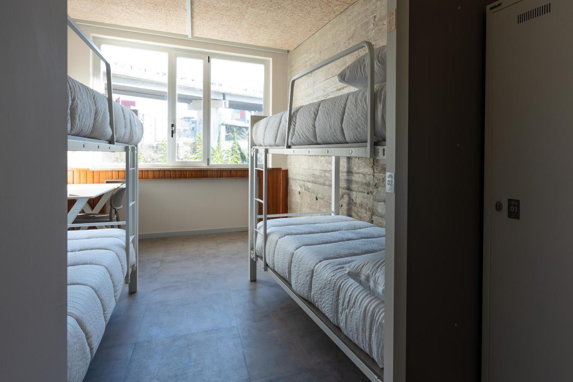 Lamia Bbk Women Hostel-Solo Mujeres Bilbao Exterior photo