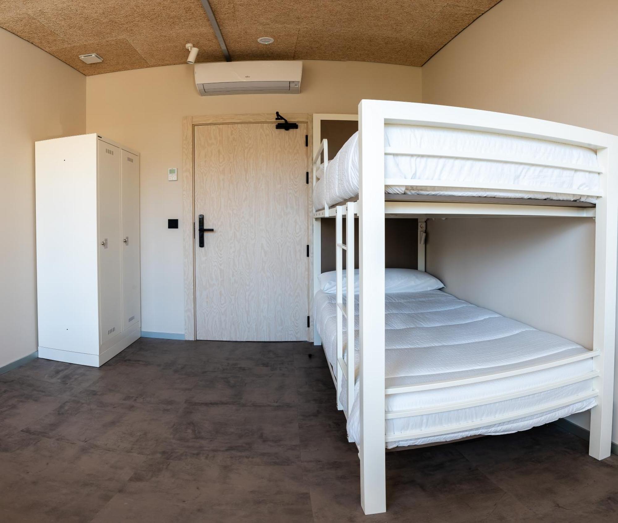 Lamia Bbk Women Hostel-Solo Mujeres Bilbao Exterior photo
