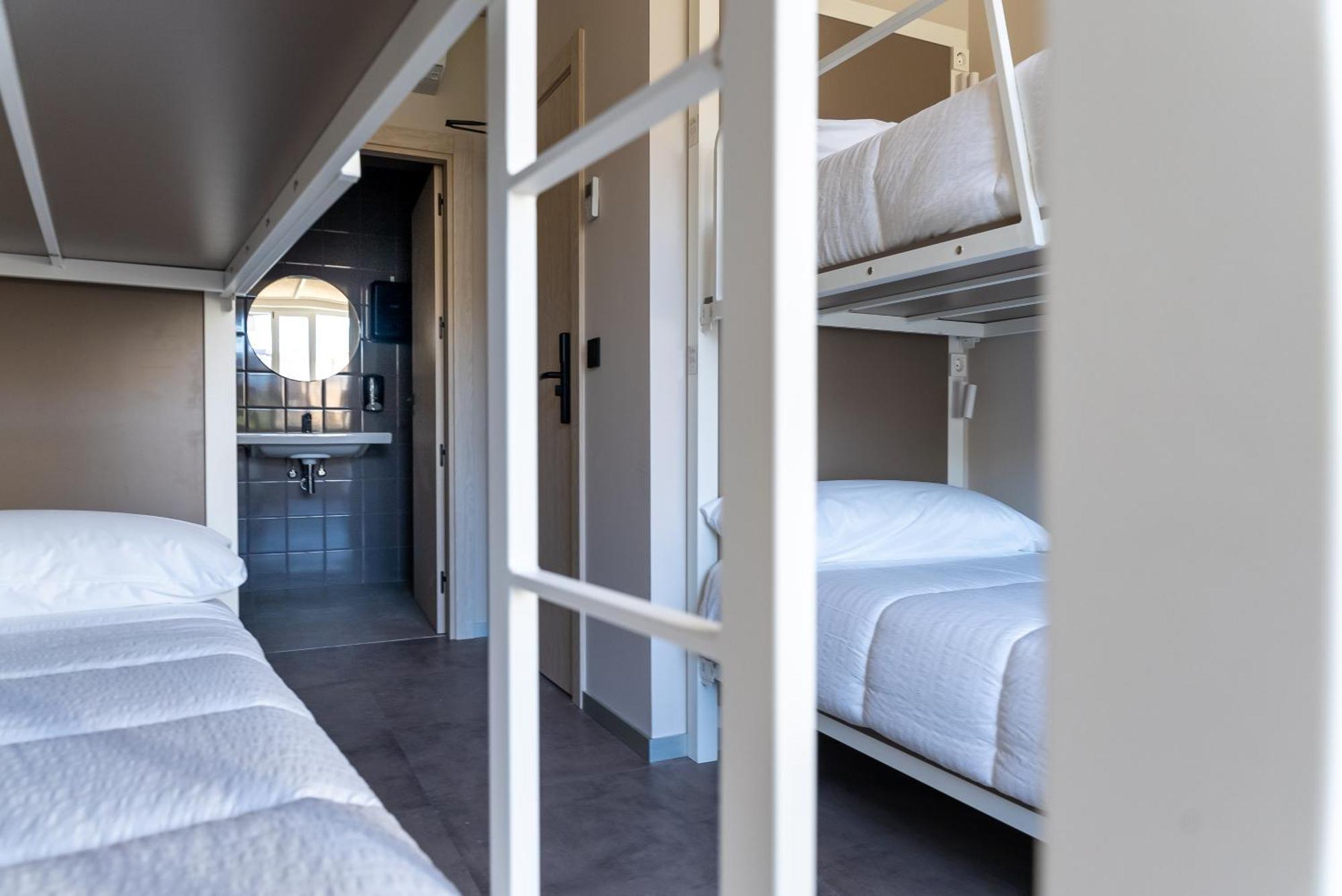 Lamia Bbk Women Hostel-Solo Mujeres Bilbao Exterior photo